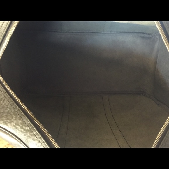 LV leather duffle bag - Picture 4 of 8